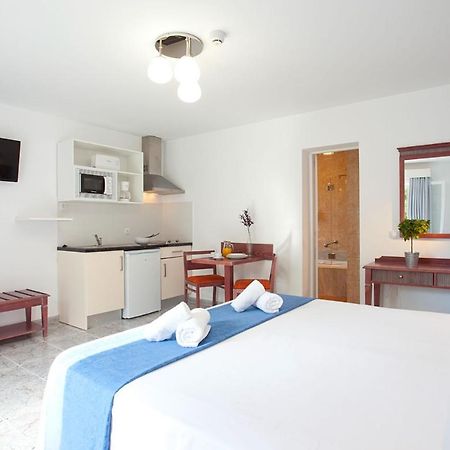 Apartamentos Cala Murada Tennis Exteriör bild