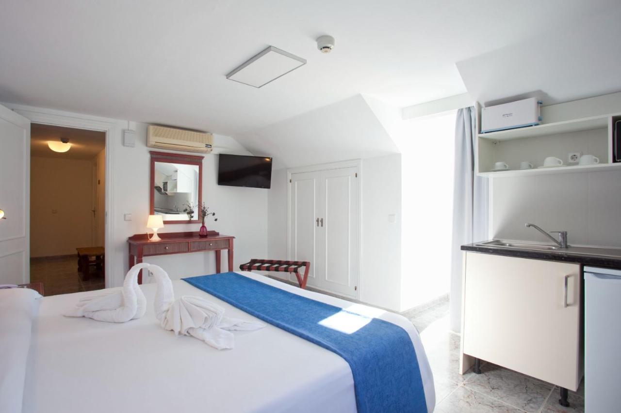 Apartamentos Cala Murada Tennis Exteriör bild