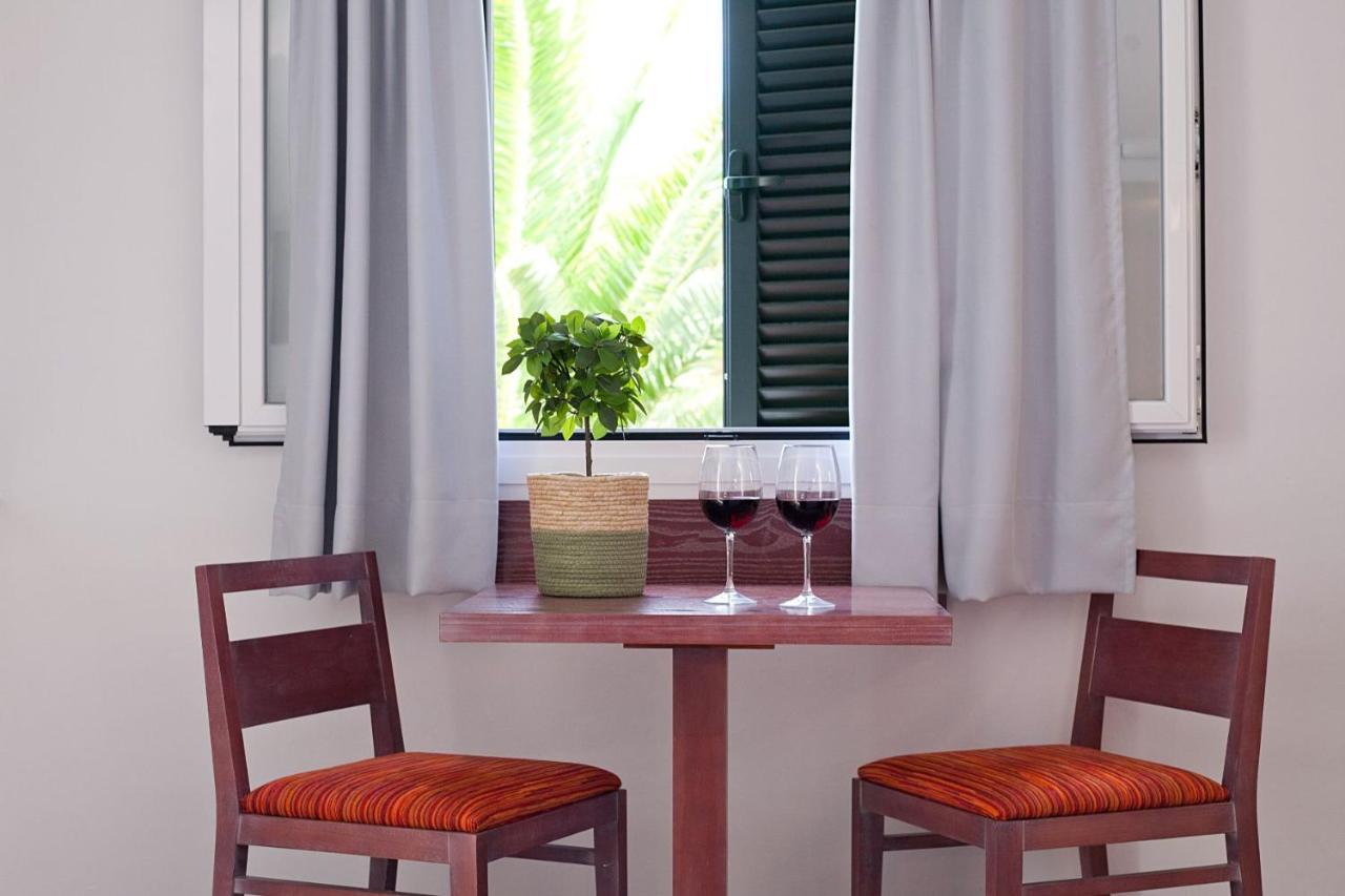 Apartamentos Cala Murada Tennis Exteriör bild