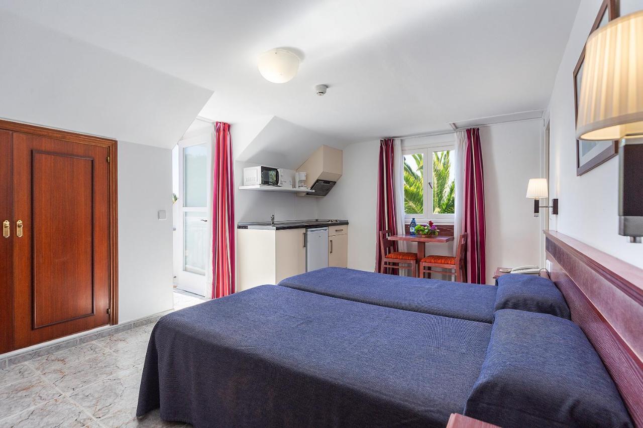 Apartamentos Cala Murada Tennis Exteriör bild